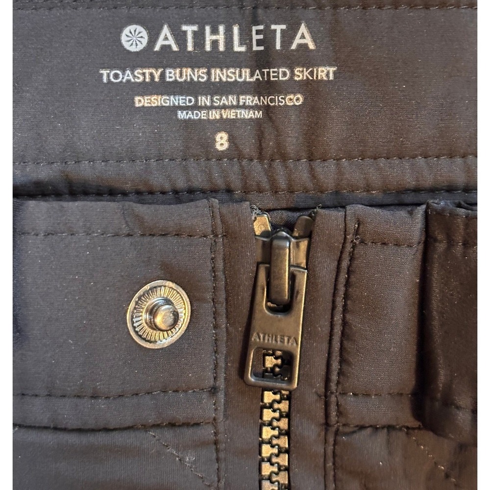 Athleta Toasty Buns Insulated Skirt Women 8 Black Good Quilted Mini Zipper Front - Picture 4 of 6